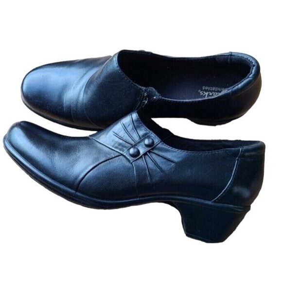 Clarks Bendables Women's Black Leather Ankle Booties Size 9.5M - Picture 1 of 12
